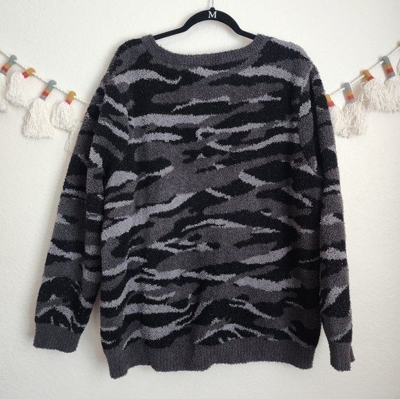 Barefoot Dreams Cozychic Seaside Camo Crewneck Knit Black Pullover Soft Comfy 2x - Picture 2 of 10